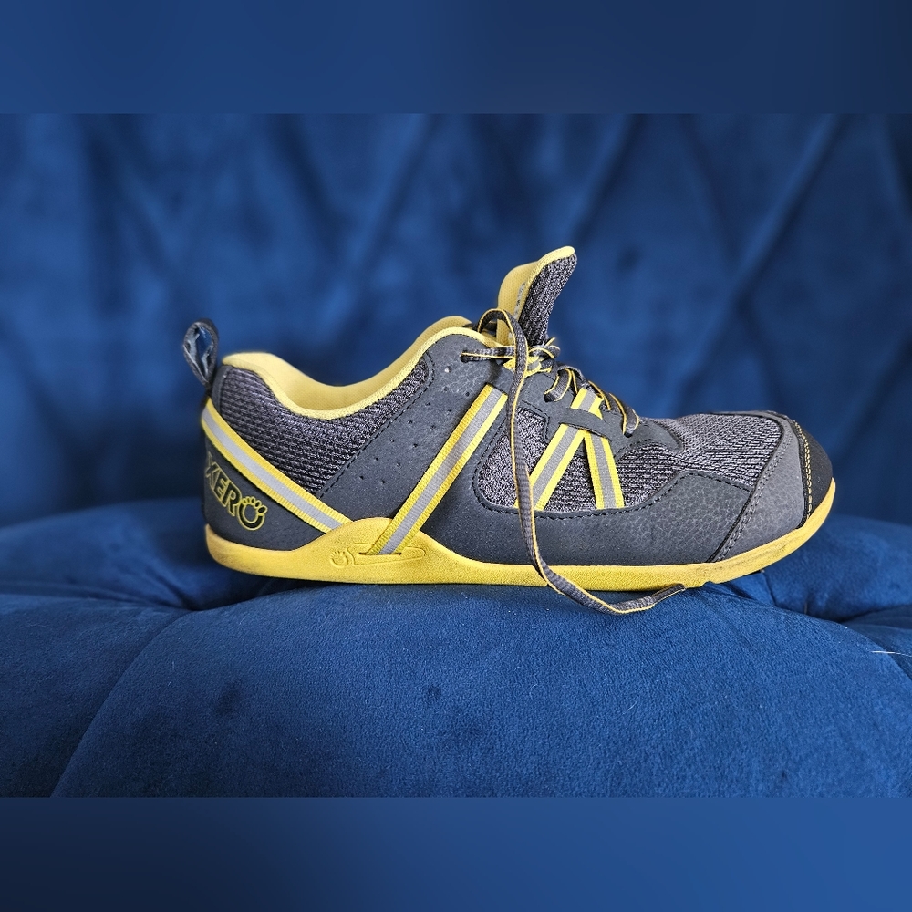 Xero Mens Prio Barefoot Shoe Size 8